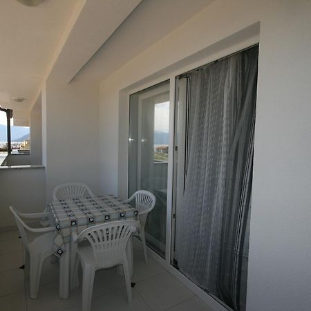 Apartments Mare I Башка Екстер'єр фото