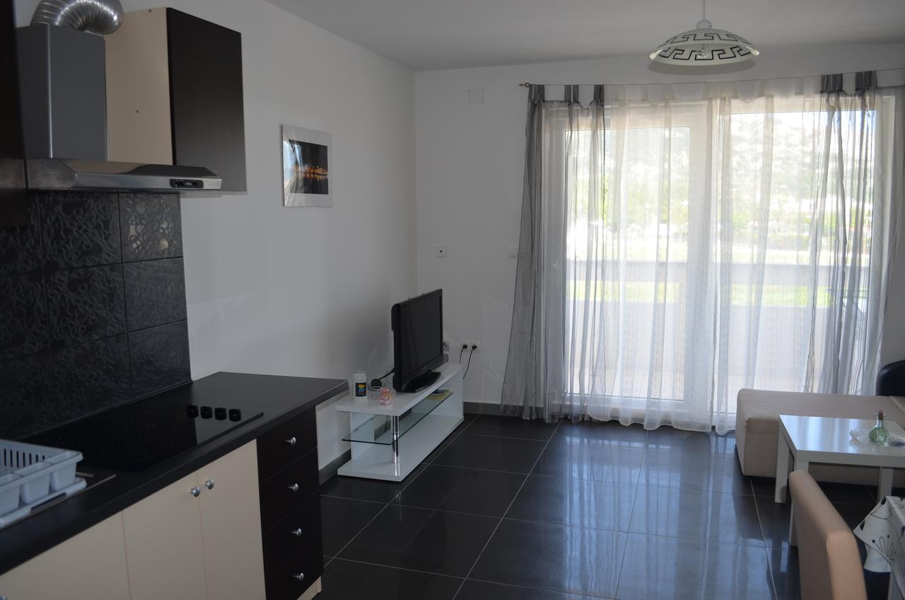 Apartments Mare I Башка Екстер'єр фото